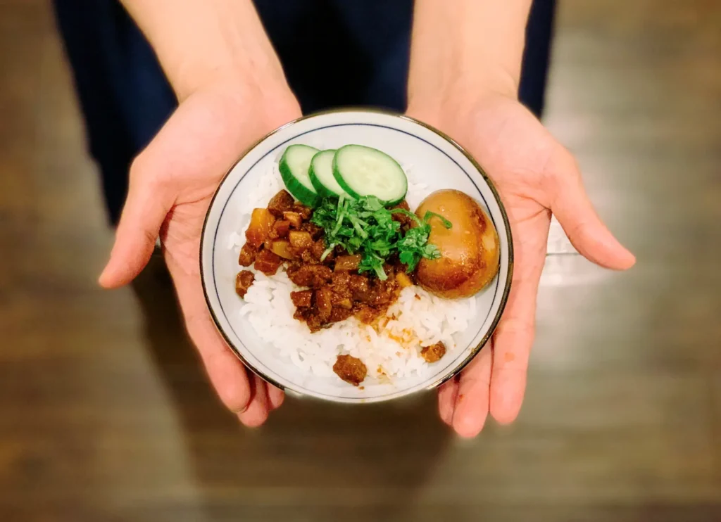 經典台式滷肉飯食譜：簡單上手，濃郁香氣撲鼻